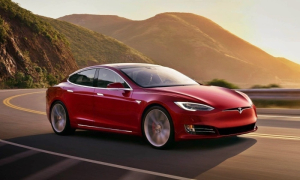 Tesla: Στα σκαριά νέο εργοστάσιο παραγωγής οχημάτων στην Ευρωπη