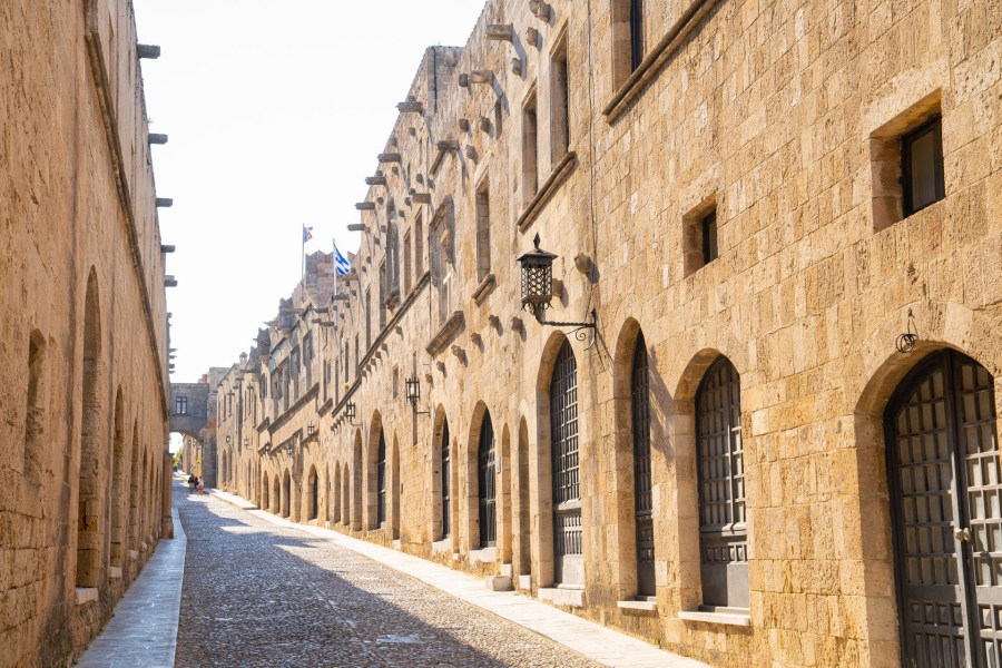 Κοσμοπολίτικη και παραδοσιακή