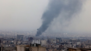 Νέα αμερικανικά πλήγματα στο Ιράν- Η Τεχεράνη θέλει "πάρα πολύ" συμφωνία, δηλώνει ο Τραμπ