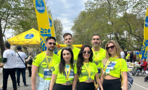 Στιγμιότυπο από στελέχη της KPMG στην Θεσσαλονίκη που συμμετείχαν στον 19ο Διεθνή Μαραθώνιο ΜΕΓΑΣ ΑΛΕΞΑΝΔΡΟΣ