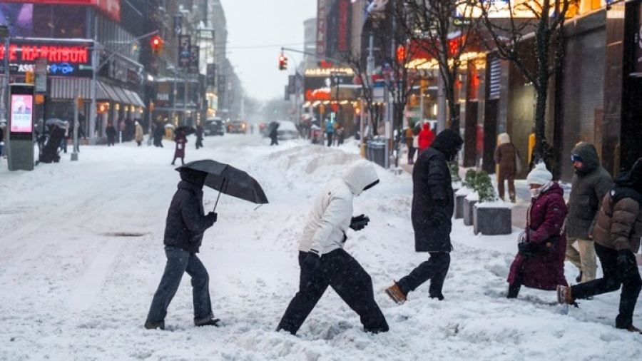 Χιονοθύελλα στις ΗΠΑ αποδιοργανώνει τις μεταφορές - Πολικές θερμοκρασίες ακόμα και στη Φλόριντα