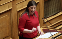 Βουλή: Άρση ασυλίας για τη Ζωή Κωνσταντοπούλου