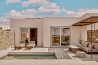 SWOT Hospitality: Το OVEA Paros ανοίγει τις πόρτες του τη θερινή σεζόν 2026