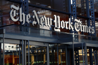 New York Times: Κάτω από τις εκτιμήσεις τα έσοδα στο τρίμηνο