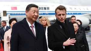 Επιχείρηση "γοητείας" από τον Μακρόν προς τον Κινέζο Σι Τζινπίνγκ με στόχο εμπορικές παραχωρήσεις