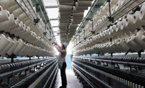 Eυρωπαϊκή βιομηχανία: Πτώση 17,7% στην ένδυση και 9,3% στην κλωστοϋφαντουργία το 2020