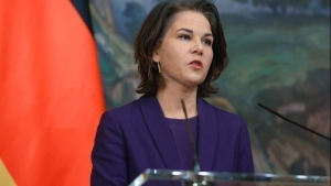 Η υπουργός Εξωτερικών Αναλένα Μπέρμποκ