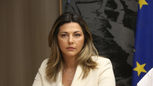 Ζαχαράκη για Εθνικό Απολυτήριο: Μείωση ύλης και εξεταζόμενων μαθημάτων