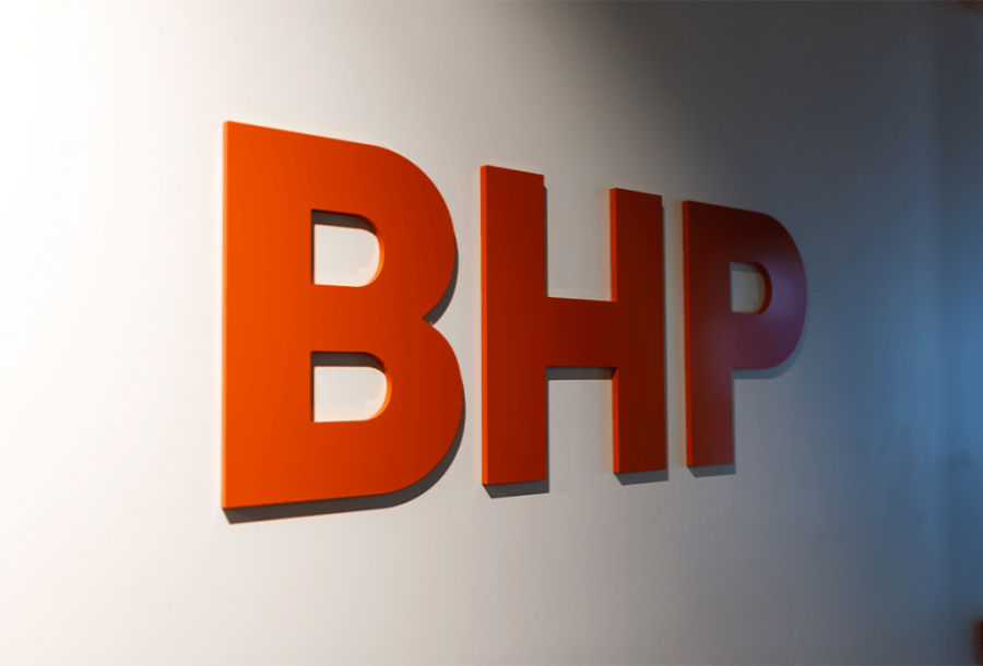 BHP: «Βουτιά» στα κέρδη α' εξαμήνου