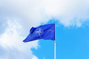 Η ΕΕ θέλει κοινό χρονοδιάγραμμα Φινλανδίας και Σουηδίας για την ένταξη στο NATO