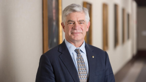 Χάρκερ (Fed): Αναμένω «μεθοδικές» αυξήσεις επιτοκίων φέτος με βάση την εξέλιξη των δεδομένων