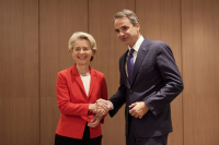 Επιστολή Μητσοτάκη σε Φον ντερ Λάιεν: Ευρωπαϊκό πλαίσιο για την προστασία των παιδιών από τον ψηφιακό εθισμό