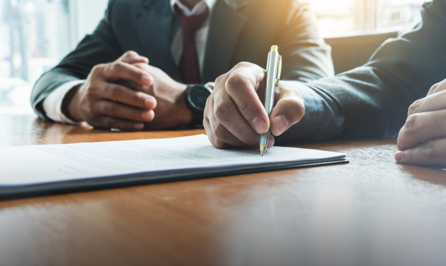 Οι υποχρεώσεις των επιχειρήσεων από την ηλεκτρονική τιμολόγηση στις δημόσιες συμβάσεις