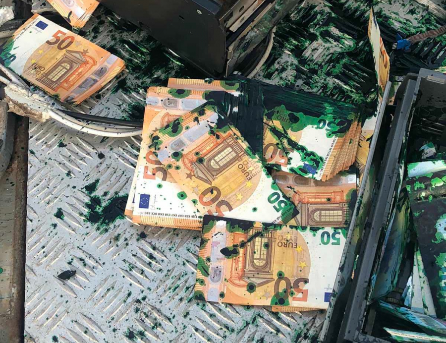 Άκαρπη απόπειρα ληστείας σε ΑΤΜ στη Μεσσηνία - Βάφτηκαν πράσινα τα χαρτονομίσματα