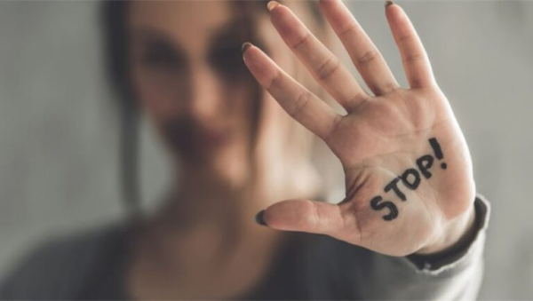 ΕΛ.ΑΣ: 752 κλήσεις για ενδοοικογενειακή βία τη Μεγάλη Εβδομάδα
