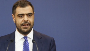 Μαρινάκης: Το νομοσχέδιο για την ισότητα στον γάμο, ούτε «παγώνει», ούτε επισπεύδεται