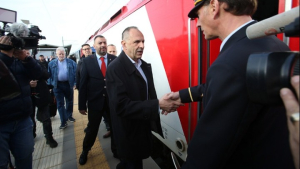 Στο πρώτο δρομολόγιο Αθήνα – Καλαμπάκα με το τρένο ο Γ. Γεραπετρίτης