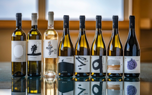 Στην Β.Σ.Καρούλιας η διανομή των κρασιών του Οινοποιείου Ρούβαλη