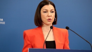 Πελώνη: Δεν τίθεται ζήτημα απόλυσης μη εμβολιασμένων εργαζομένων, όπως υποστήριζε ο Άδωνις