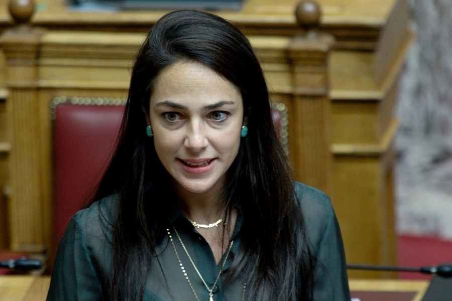 Μιχαηλίδου: Τι ισχύει για τους εργαζόμενους που δεν μπορούν να εμβολιαστούν