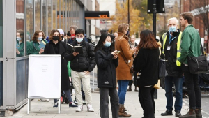 Βρετανία - κορονοϊός: Ρεκόρ κρουσμάτων από την αρχή της πανδημίας το τελευταίο 24ωρο