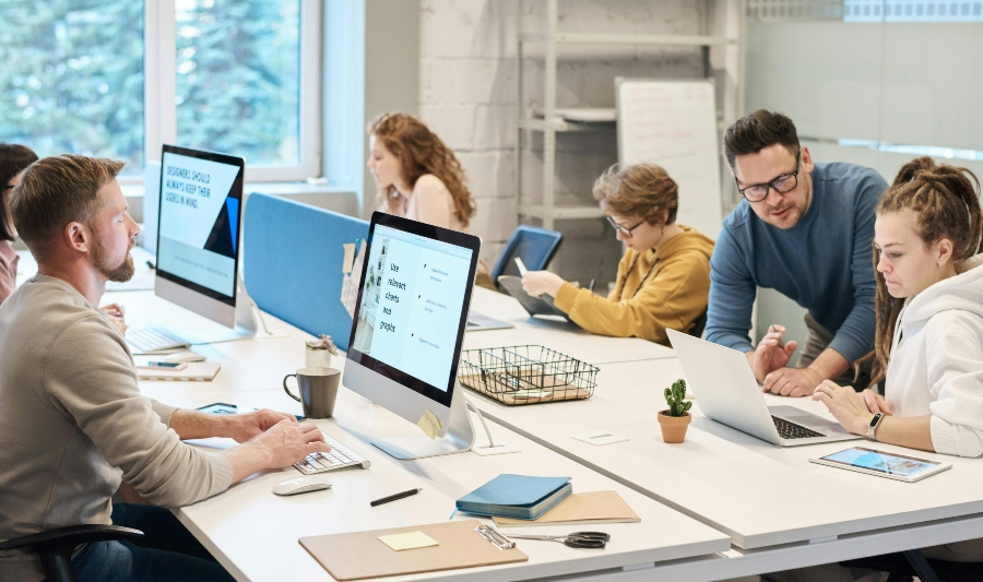 IWG: Το 44% πρώην ημιαπασχολούμενων εξετάζει την επιστροφή, χάρη σε υβριδικο μοντέλο εργασίας