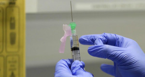 Κορονοϊός: Ξεκίνησαν και πάλι οι εμβολιασμοί - Επιταχύνονται οι ρυθμοί