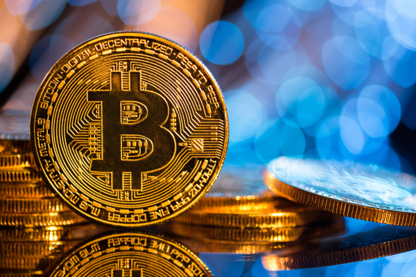 Ισχυρή πτώση 5% για το bitcoin