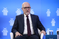 DEF-Πάολο Φιορέτι (ESM): «Η έλλειψη ανταγωνισμού, η πραγματική αδυναμία στις τράπεζες της Ελλάδας