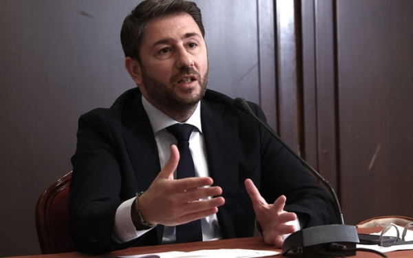 Ανδρουλάκης από Κατερίνη: «Θα αναγεννήσουμε το ΕΣΥ και θα οικοδομήσουμε δημόσια παιδεία»