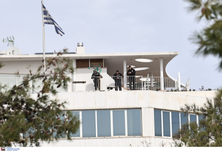 Κοινή δήλωση Σπύρου και Δέσποινας Καρνέση: Ζητούν σεβασμό στο πένθος της οικογένειάς τους