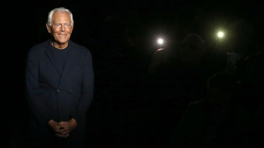 Ο οίκος Armani ακύρωσε τα ντεφιλέ του σε Μιλάνο και Παρίσι λόγω της Όμικρον