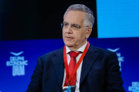 Ντογιάκος στο Φόρουμ Δελφών: Τι είπε για Κασιδιάρη, υποκλοπές και Τζανερίκο