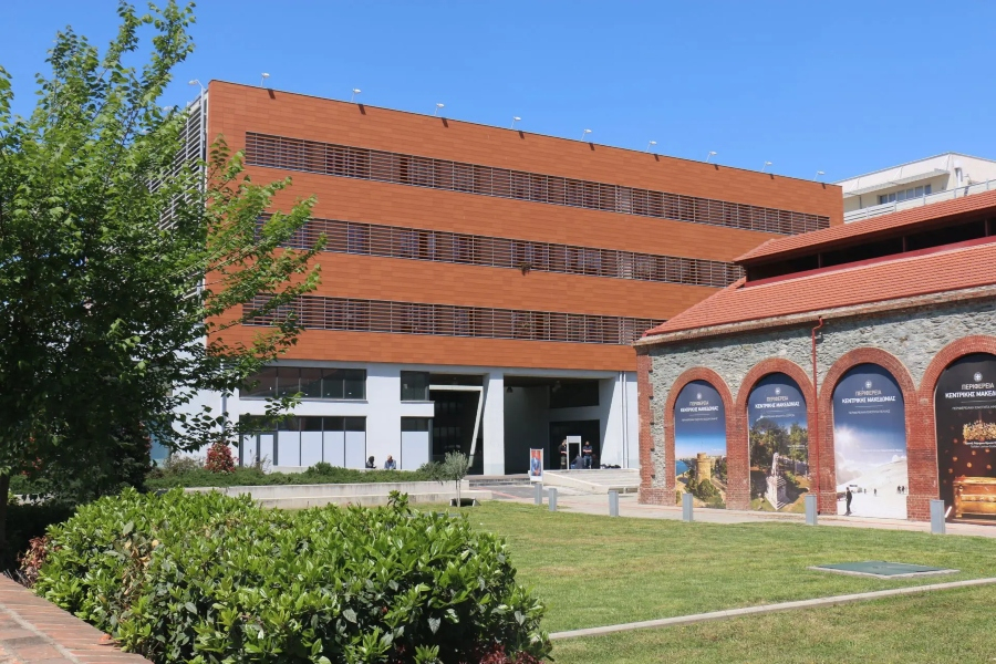 Η Περιφέρεια Κ. Μακεδονίας χρηματοδοτεί έργα αναπλάσεων σε Αλεξάνδρεια, Βέροια και Νάουσα