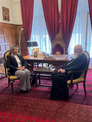 Συνάντηση της υφυπουργού Τουρισμού με τον Αρχιεπίσκοπο Ιερώνυμο