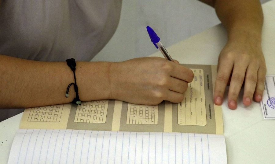 Πανελλαδικές 2021: Με self tests οι υποψήφιοι - Ποια υγειονομικά μέτρα θα ισχύσουν