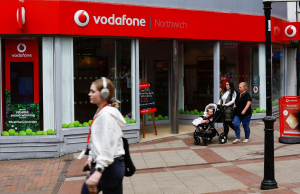 Vodafone: Δωρεάν απεριόριστα data για τα Χριστούγεννα