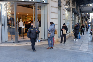 Επιτροπή για λιανεμπόριο: Ανοίγει η Αχαΐα- Click away η Θεσσαλονίκη-Kλειστή η Κοζάνη