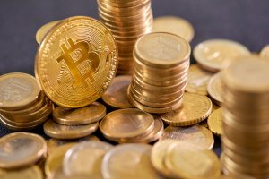 Η τιμή του bitcoin σκαρφάλωσε πάνω από 6% - Ξεπέρασε τα 44.500 δολάρια