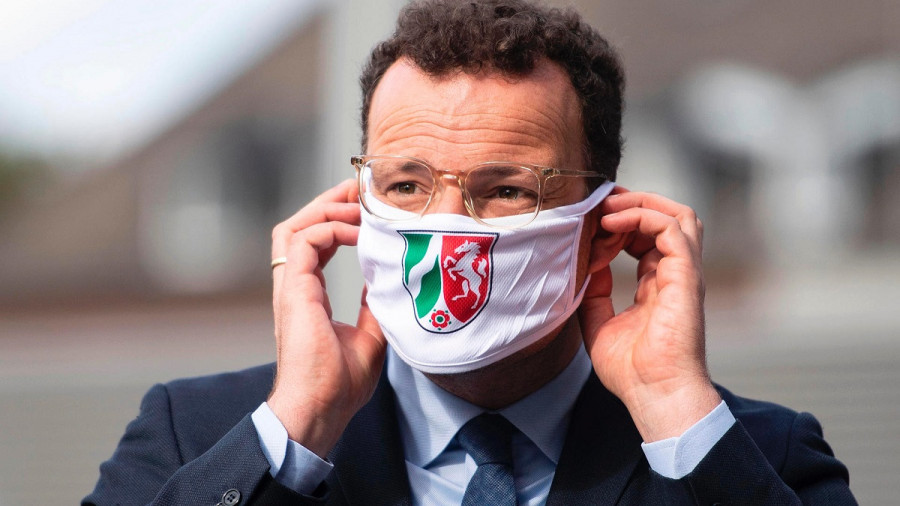 Γερμανία: "Όποιος δεν εμβολιαστεί, θα κολλήσει", προειδοποιούν ο Γ. Σπαν και ο λοιμωξιολόγος Κ. Ντρόστεν