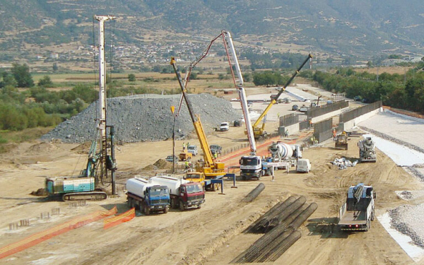Δημόσια έργα: Πίεση εργοληπτών για οριστική λύση στην αναθεώρηση τιμών - Επιστολή σε αρμοδια υπουργεία