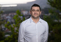 Tάσος Κάπος: Ο #1 franchisee της ΑΒ Βασιλόπουλος είναι από τη Ζαχάρω, έχει 40 καταστήματα και μεγαλώνει συνεχώς