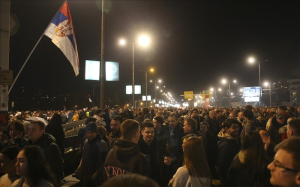 Σερβία: Μπλόκα με φορτηγά στα σύνορα τεσσάρων χωρών των Δ. Βαλκανίων