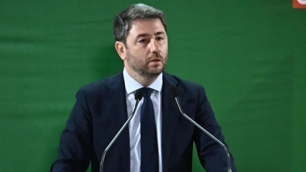 Ανδρουλάκης: Έχουμε χρέος να στηρίξουμε ΜμΕ και εργαζόμενους