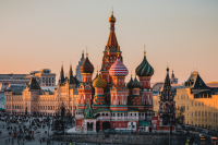 Ρωσία: Προμήθεια 30% στις αγορές ξένου συναλλάγματος από ιδιώτες επέβαλε η κεντρική τράπεζα