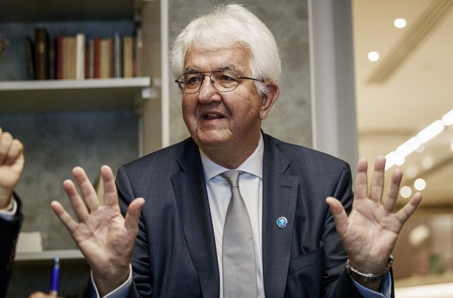 Χόλτσμαν (ΕΚΤ): Όλα είναι πιθανά στη συνεδρίαση του Δεκεμβρίου