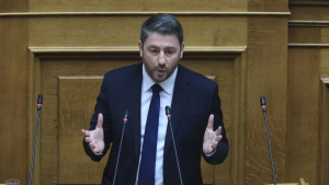 Αναστολή ή κατάργηση της Golden Visa πρότεινε ο Νίκος Ανδρουλάκης