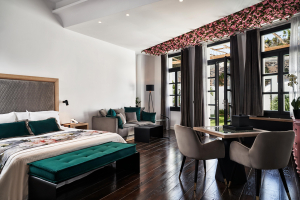 World Travel Awards 2024: Το Katikies Garden ξεχώρισε ως το Κορυφαίο All-Suite Hotel της Ελλάδας