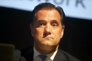 Όταν ο υπουργός Ανάπτυξης Άδωνις Γεωργιάδης θέλησε ατυχώς να συγκρίνει τις τιμές της βενζίνης σε Ελλάδα - ΗΠΑ