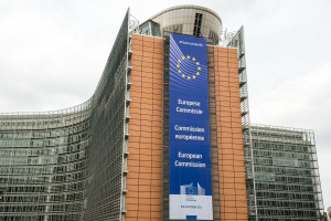Η Ευρωπαϊκή Επιτροπή ξεκινά την έκδοση ομολόγων για τη χρηματοδότηση του Ταμείου Ανάκαμψης